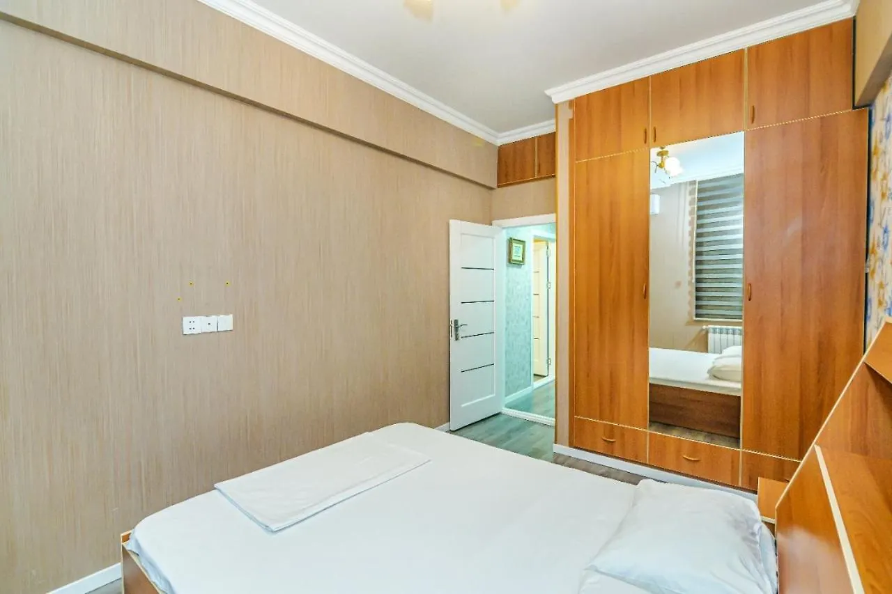 M Estate 1 room Targovi Bakú 0*,  Azerbaiyán
